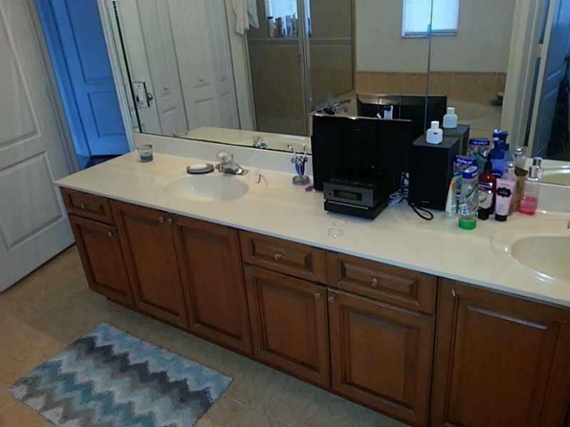 2398 Southwest 132nd Terrace Miramar, FL 33027 - Photo 6 of 7