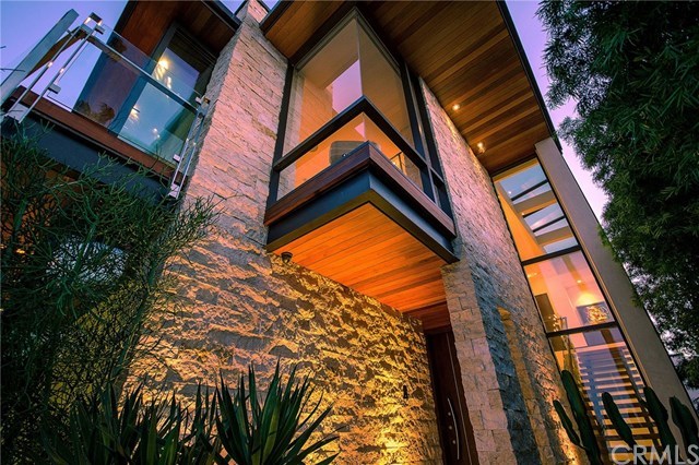 6010 Appian Way Long Beach, CA 90803 - Photo 3 of 60