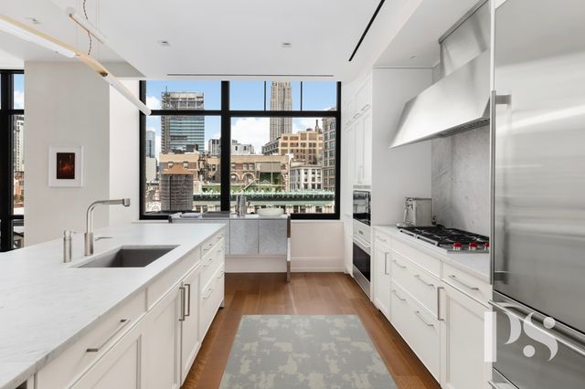 $5,225,000 | 10 Madison Square West, Unit 15A | Flatiron