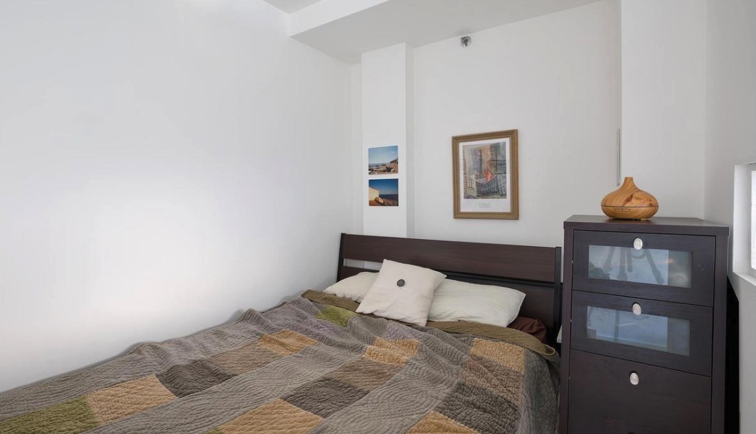 19 St Marks Place, Unit 4I Manhattan, NY 10003 - Photo 2 of 9