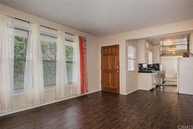 $291,000 | 1047 East 1st Street, Unit 10, Long Beach, CA 90802