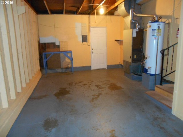 1531 Rainier Road Woodburn, OR 97071 - Photo 18 of 20 Gallery Image 18