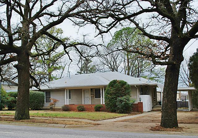 2425 North Locust Street Denton, TX 76209 - Photo 1 of 1