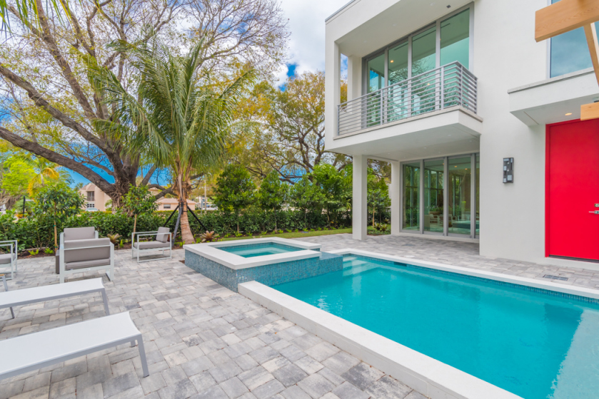 Banyan Corners 325 Banyan Blvd, Naples, FL 34102 - Photo 18 of 27