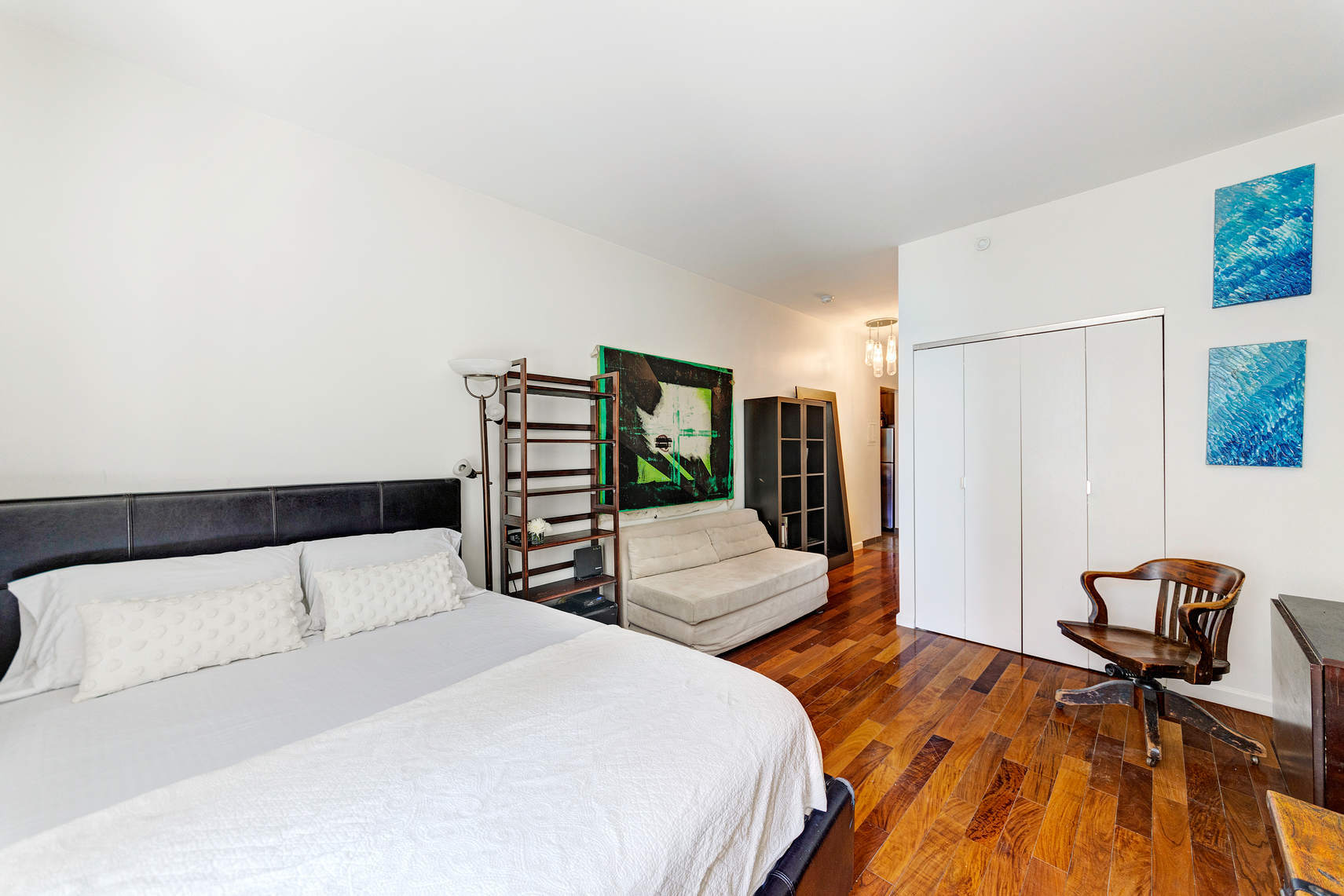 1 Wall Street Court, Unit 702 Manhattan, NY 10005 - Photo 3 of 13