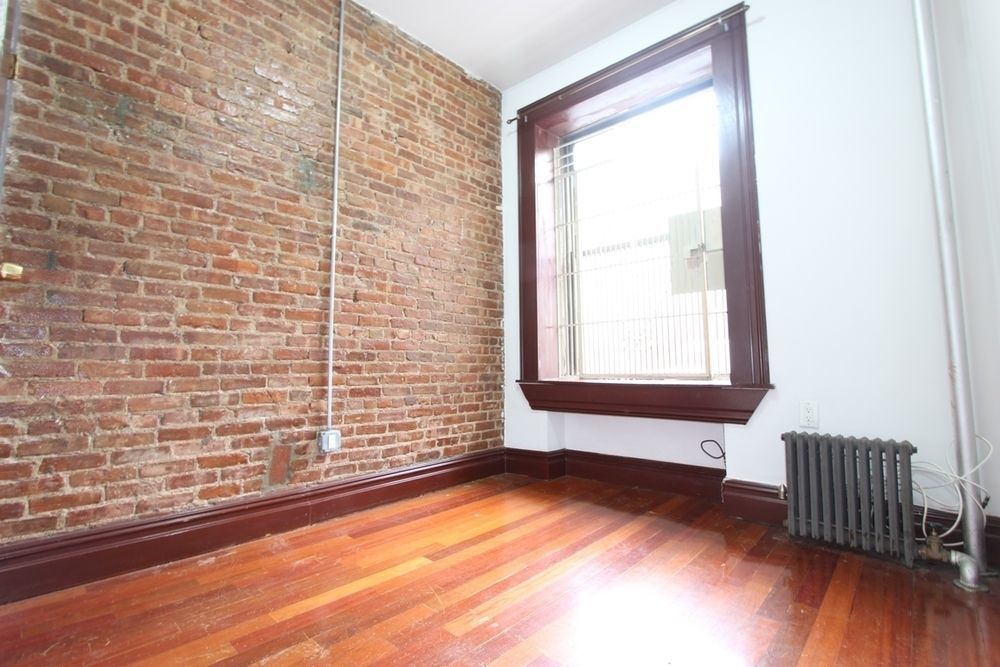 142 West 109th Street, Unit 1E Manhattan, NY 10025 - Photo 5 of 7