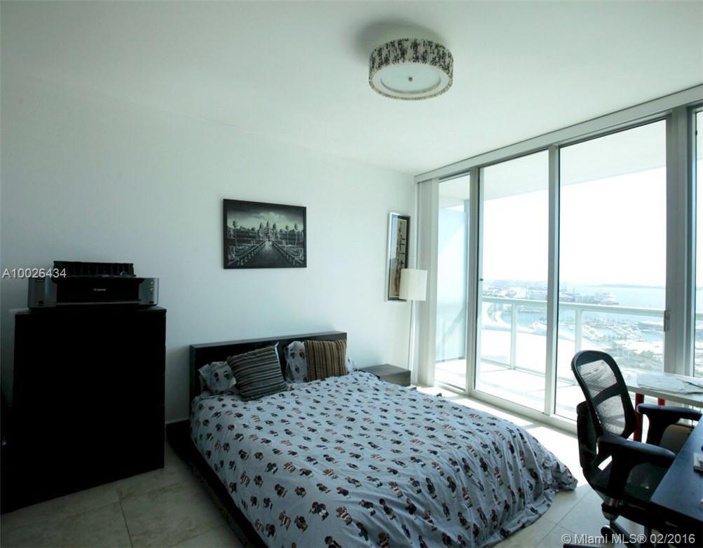 888 Biscayne Boulevard, Unit 2702 Miami, FL 33132 - Photo 6 of 14