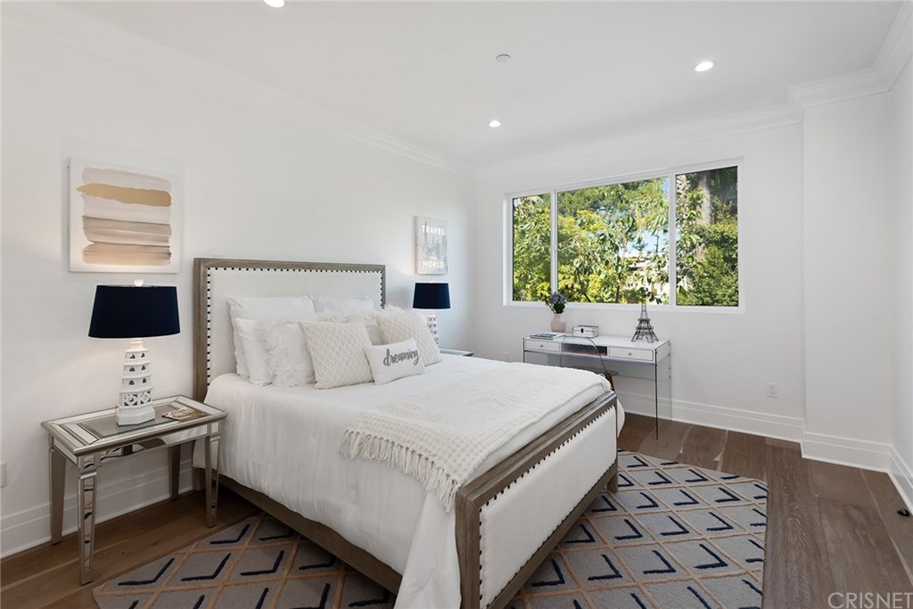 4537 Ben Avenue Studio City, CA 91607 - Photo 31 of 50