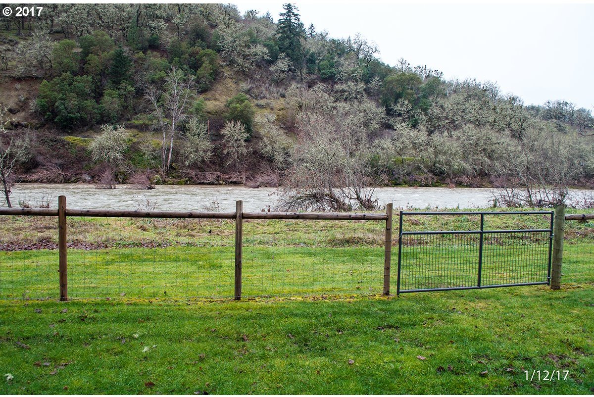 342 River Bend Road Roseburg, OR 97471 - Photo 14 of 29 Gallery Image 14