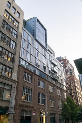 246 West 17th Street at 246 W 17th St - Manhattan, NY | Compass