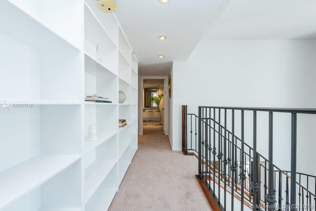 520 Brickell Key Drive, Unit APH00 Miami, FL 33131 - Photo 22 of 48