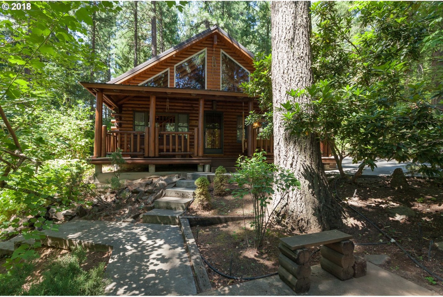 3852 Wyeast Road Hood River, OR 97031 - Photo 1 of 32 Gallery Image 1