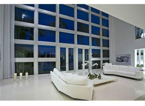 94 Lagorce Circle Miami Beach, FL 33141 - Photo 8 of 28