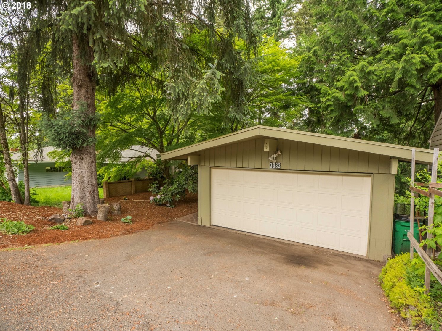 3933 Southwest Pendleton Street Portland, OR 97221 - Photo 16 of 32 Gallery Image 16