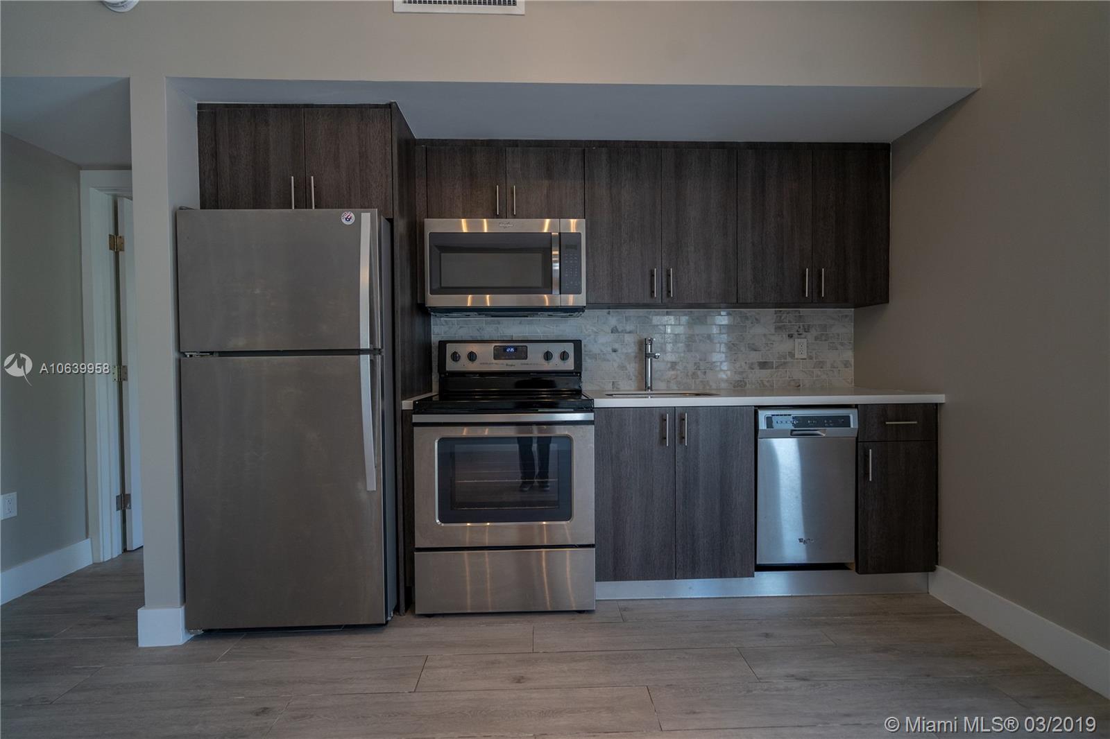 1100 10th Street, Unit 9 Miami Beach, FL 33139 - Photo 8 of 16