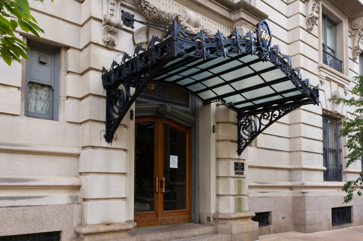 WASHINGTON PARK APARTMENTS 700 Washington Pl, Baltimore, MD 21201 - Photo 1 of 2