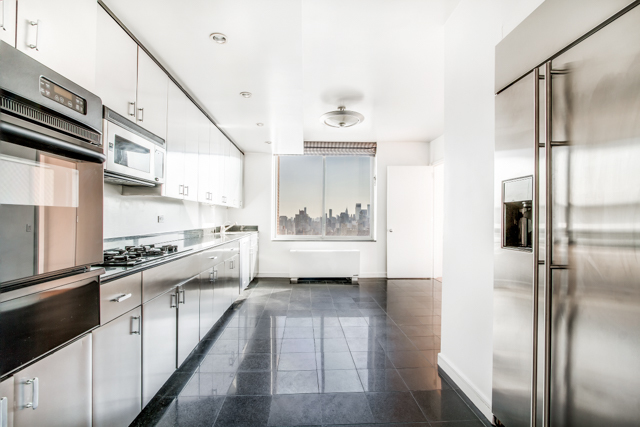 360 East 88th Street, Unit 42A Manhattan, NY 10128 - Photo 9 of 24
