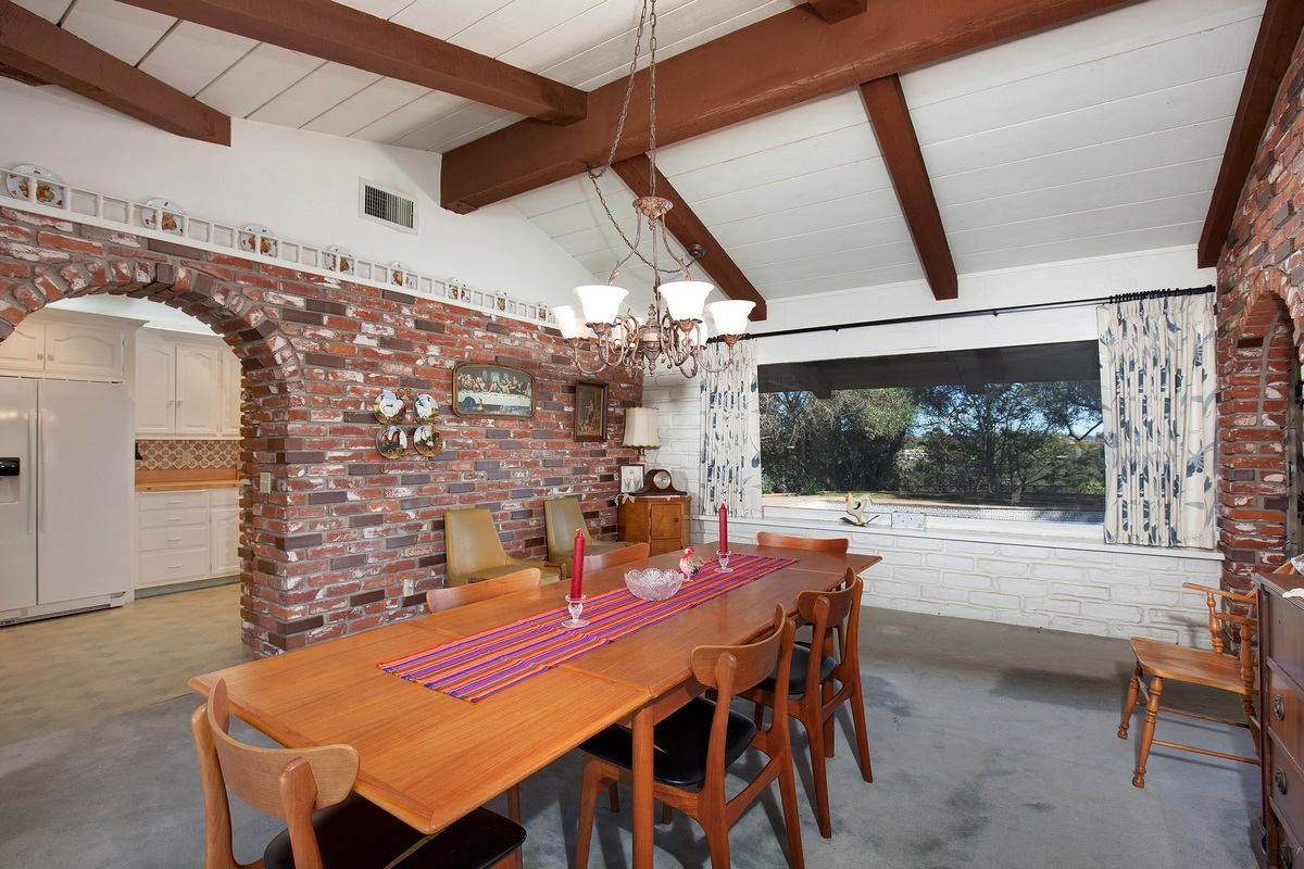173 Morro Hills Road Fallbrook, CA 92028 - Photo 9 of 22
