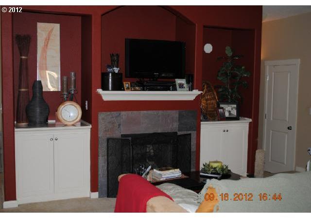 1100 Southwest 170th Avenue, Unit 202 Beaverton, OR 97003 - Photo 3 of 5