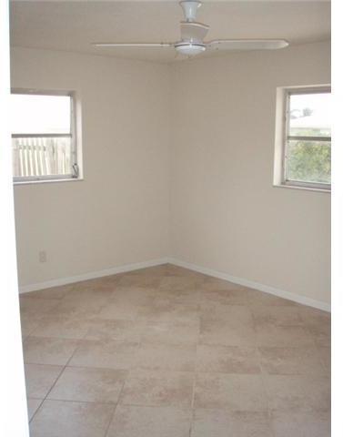 1939 Ascott Road North Palm Beach, FL 33408 - Photo 7 of 13 Gallery Image 7