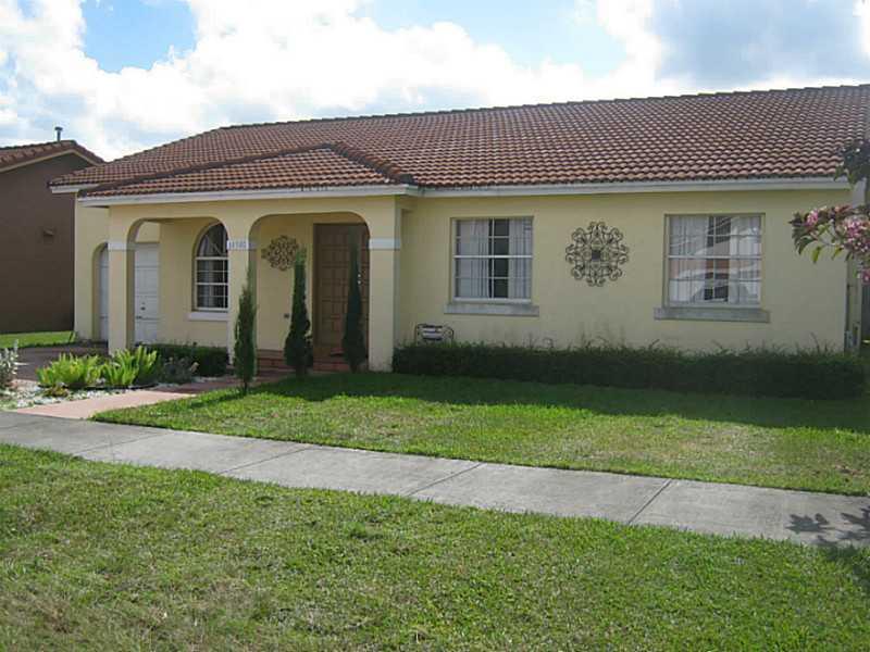 14580 Southwest 172nd Street Miami, FL 33177 - Photo 3 of 20
