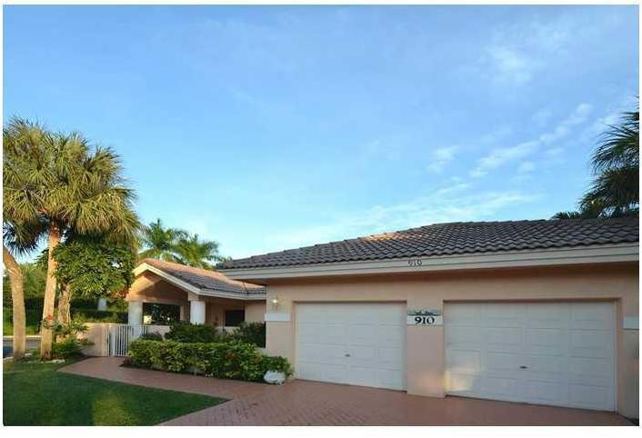 910 Southwest 87th Terrace Plantation, FL 33324 - Photo 14 of 27 Gallery Image 14