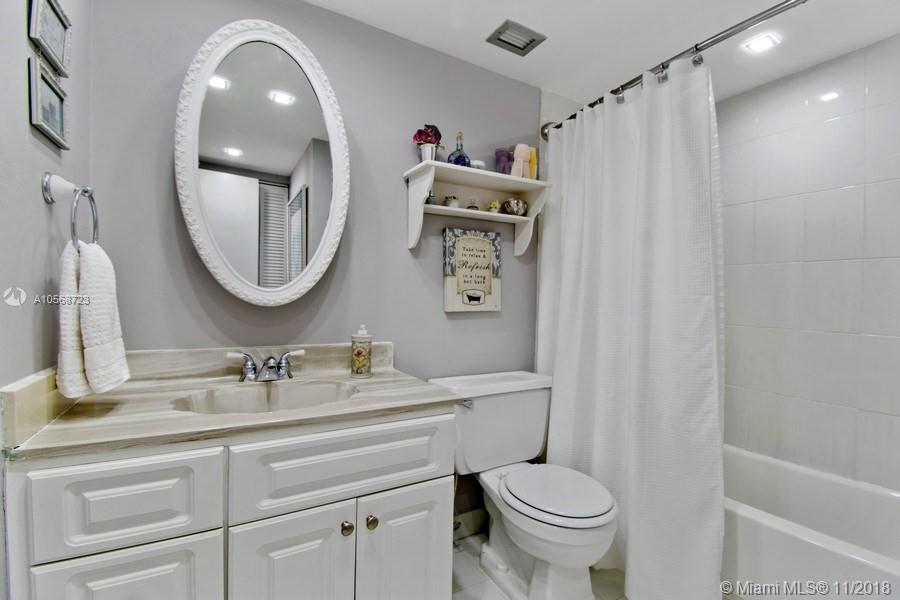 4101 Pine Tree Drive, Unit 1819 Miami Beach, FL 33140 - Photo 12 of 12