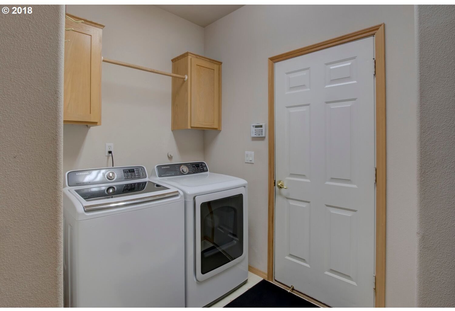 2025 Northeast Gertz Road Portland, OR 97211 - Photo 28 of 30 Gallery Image 28