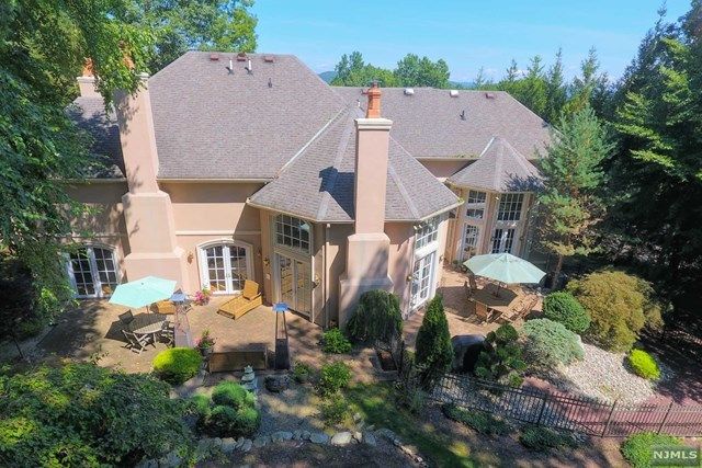 45 Hampshire Road Mahwah, NJ 07430 - Photo 25 of 25