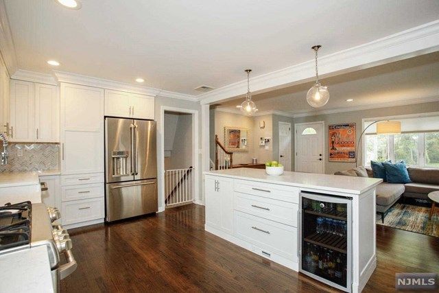 16 Hemlock Street Waldwick, NJ 07463 - Photo 10 of 25