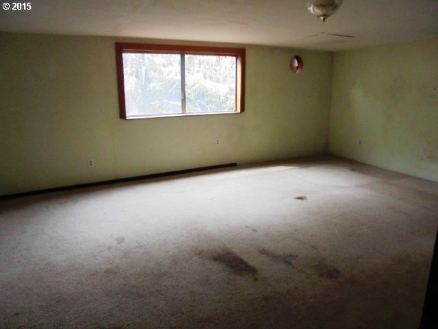 2981 Kent Creek Road Winston, OR 97496 - Photo 10 of 13 Gallery Image 10