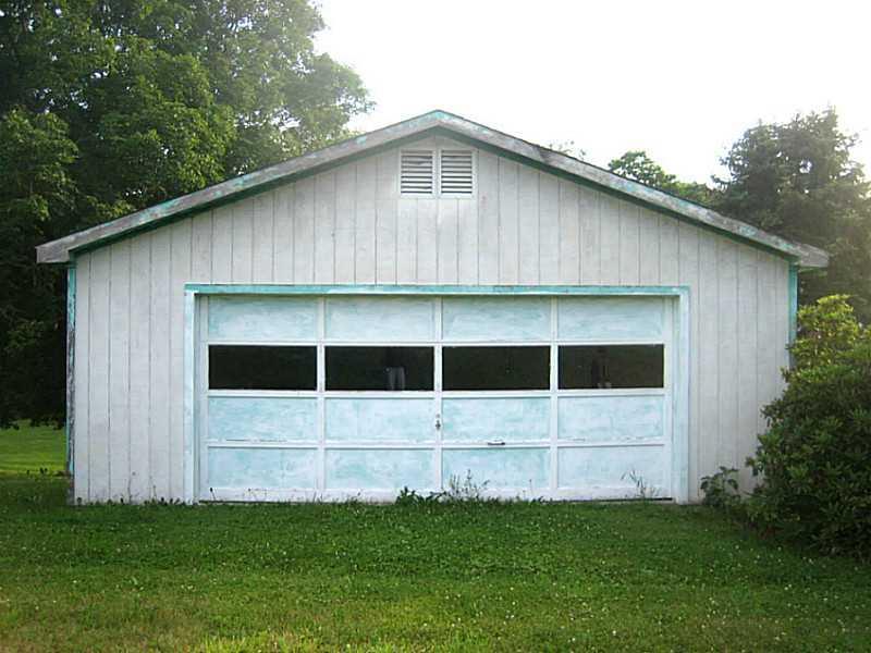 261 Grange Road Coal Center, PA 15423 - Photo 7 of 12 Gallery Image 7