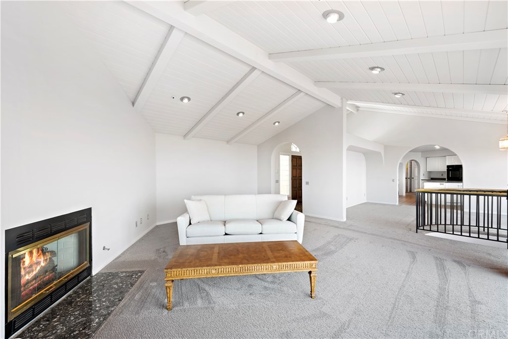 1055 Summit Drive Laguna Beach, CA 92651 - Photo 17 of 75