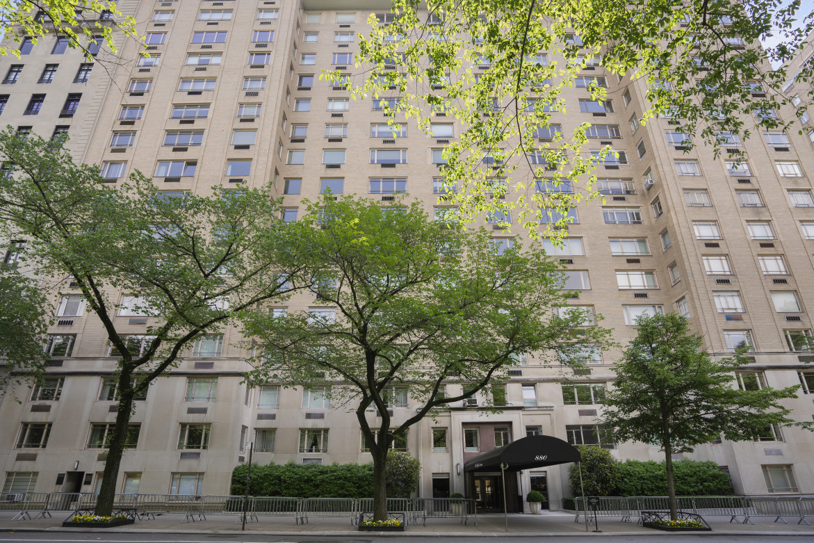 880 5th Ave, Manhattan, NY 10021 - Photo 4 of 4