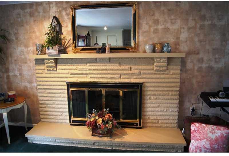 968 Ridge Road Ambridge, PA 15003 - Photo 3 of 25 Gallery Image 3