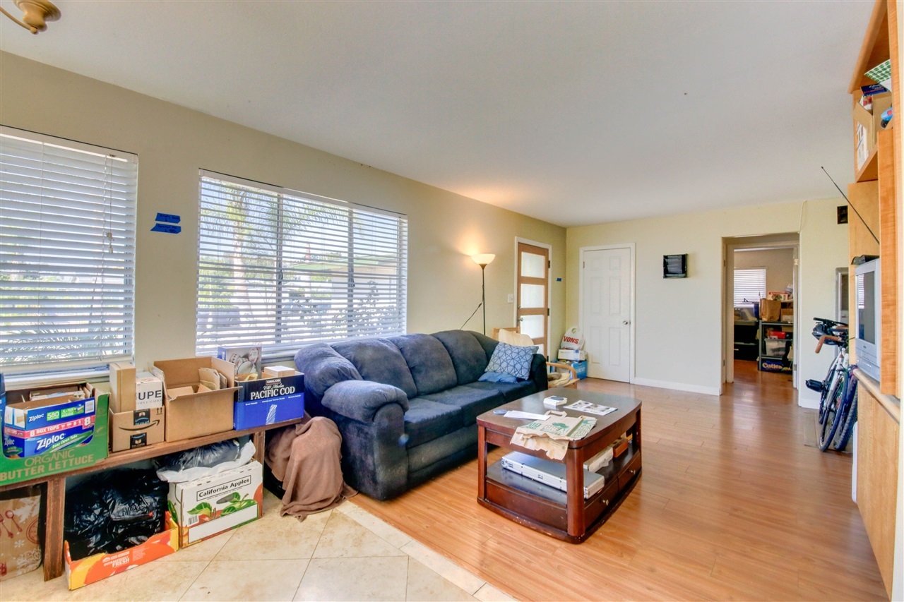4465 Rolfe Road San Diego, CA 92117 - Photo 5 of 23