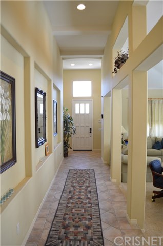 743 Diamond Drive Camarillo, CA 93010 - Photo 3 of 31