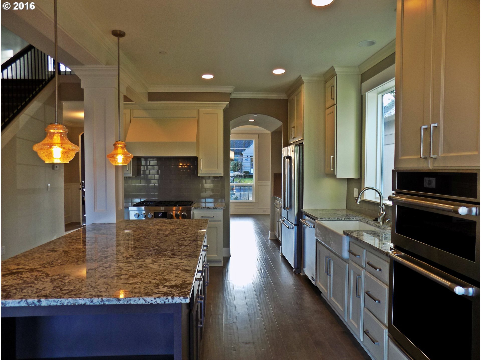 4401 Southwest Flower Street Portland, OR 97221 - Photo 3 of 20 Gallery Image 3