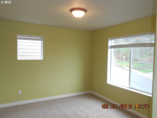 9560 Southwest Diamond View Way Beaverton, OR 97007 - Photo 11 of 16 Gallery Image 11