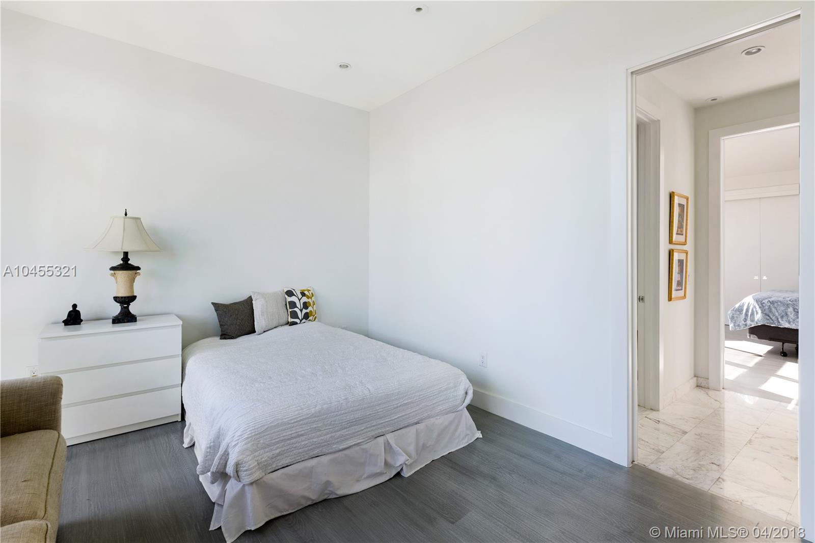 265 Harbor Drive Key Biscayne, FL 33149 - Photo 21 of 36