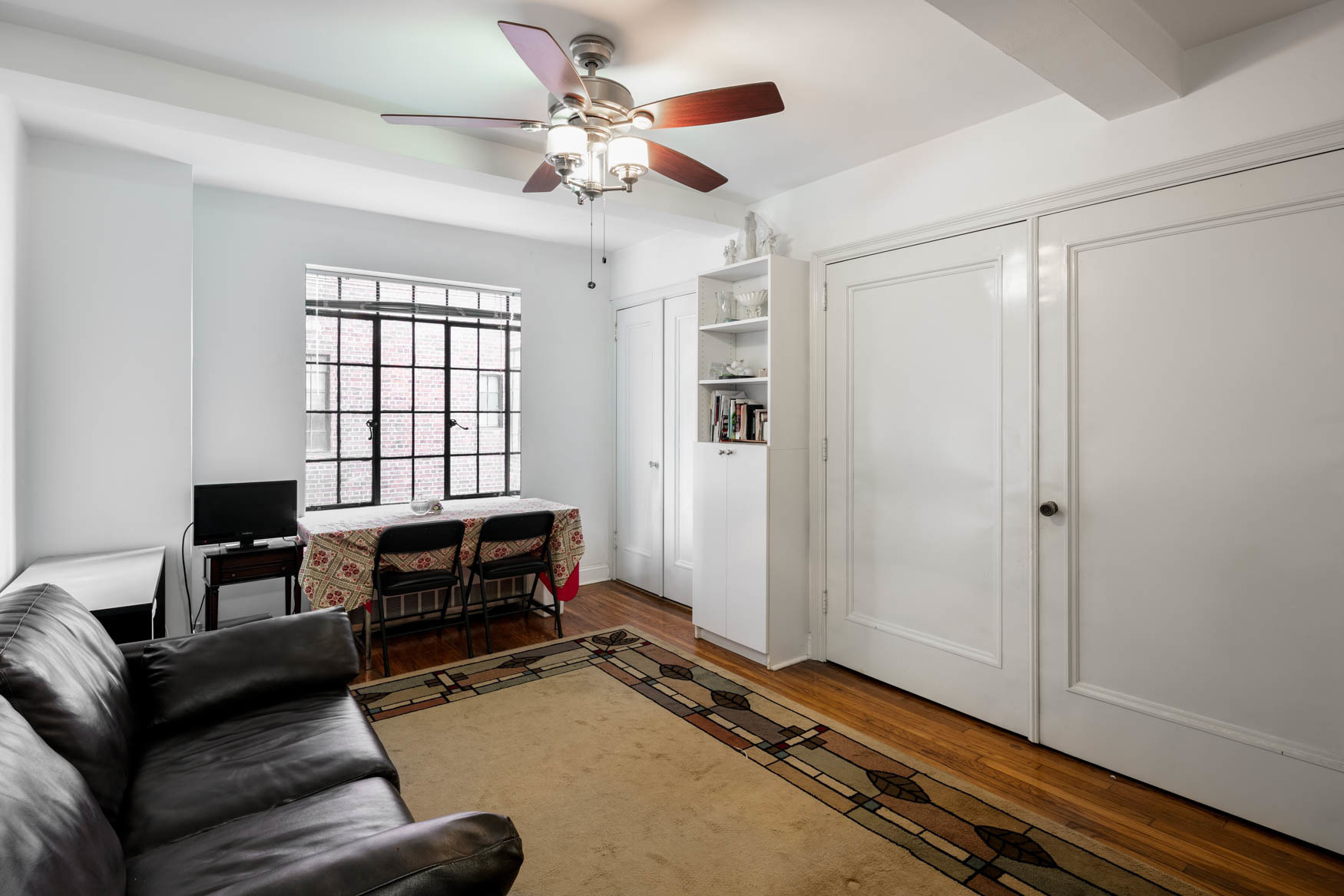 25 Tudor City Place, Unit 1714 Manhattan, NY 10017 - Photo 1 of 9