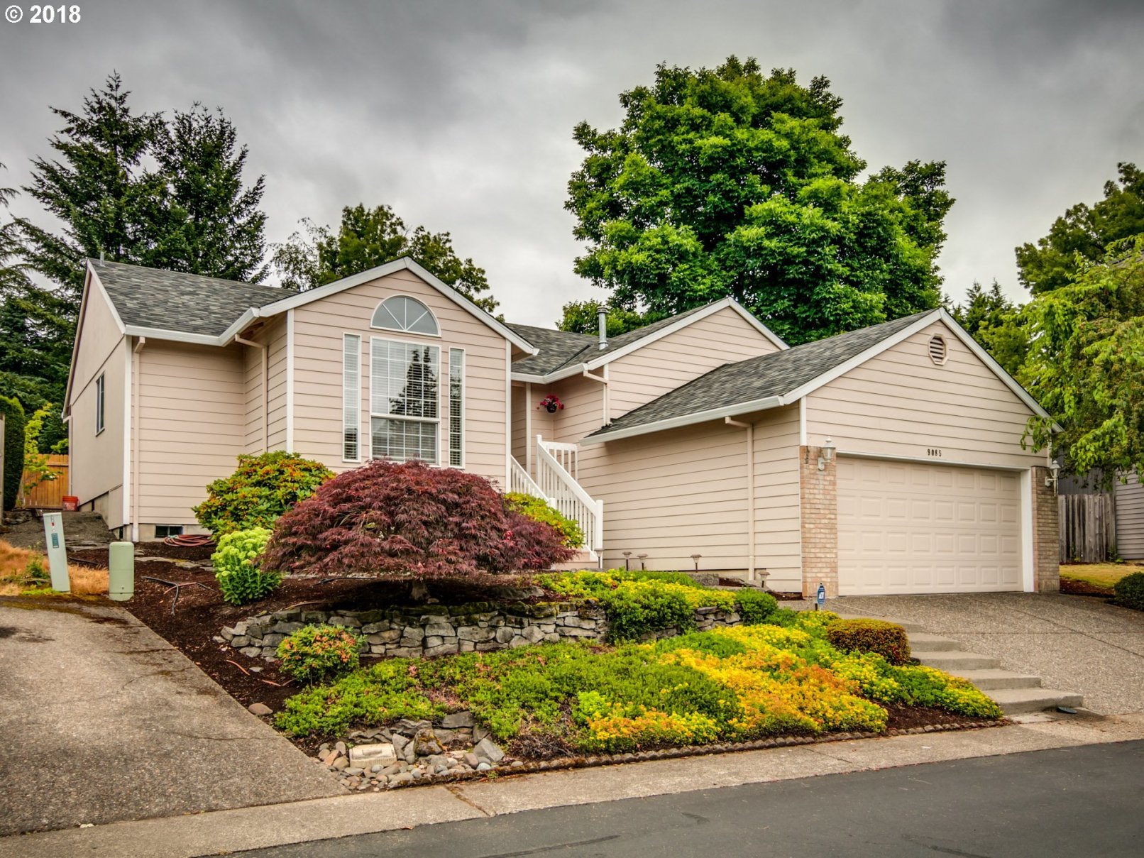 9085 Southwest Davies Road Beaverton, OR 97008 - Photo 1 of 23 Gallery Image 1