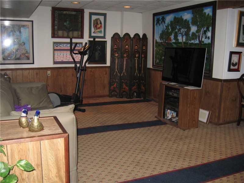 799 Scrubgrass Road Mt. Lebanon, PA 15243 - Photo 21 of 25 Gallery Image 21
