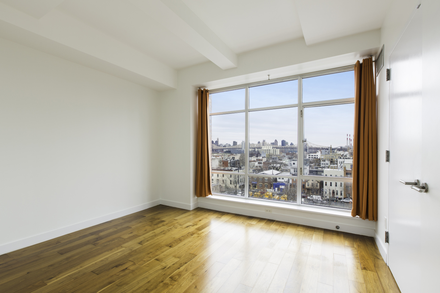 10-63 Jackson Avenue, Unit 7G Queens, NY 11101 - Photo 5 of 13