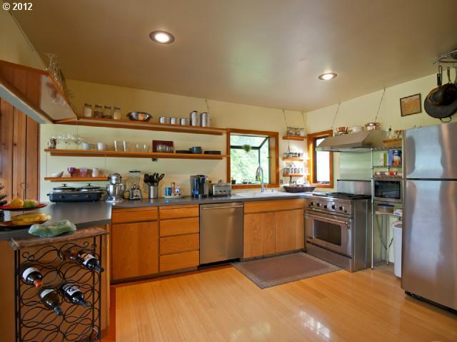 9539 North Decatur Street Portland, OR 97203 - Photo 3 of 16 Gallery Image 3
