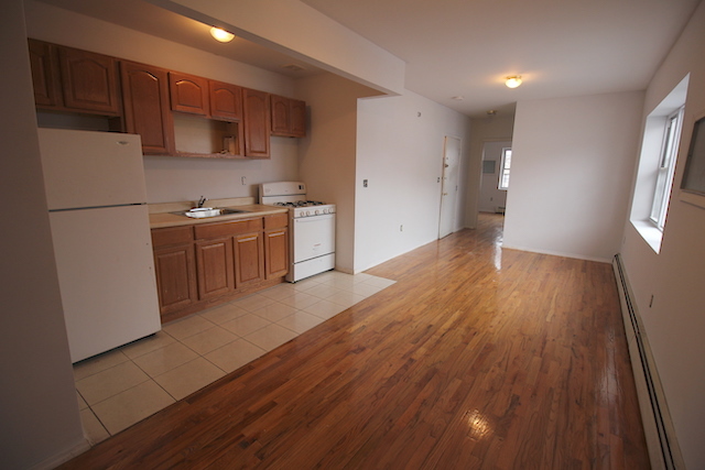 366 Jerome Street, Unit 2 Brooklyn, NY 11207 - Photo 6 of 7