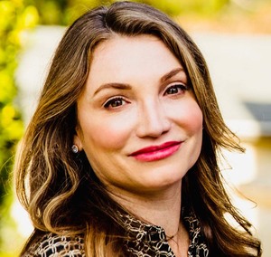 Headshot of Susan Andrews