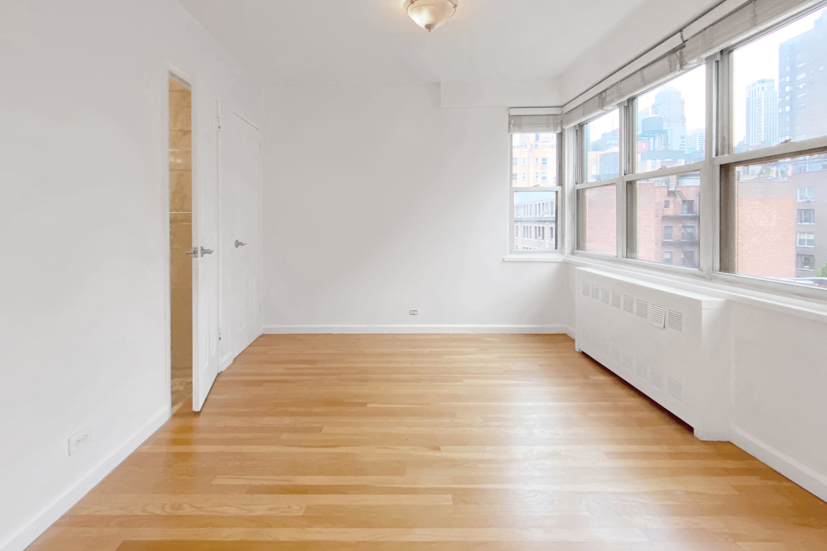 166 East 35th Street, Unit 11C Manhattan, NY 10016 - Photo 8 of 14 Gallery Image 8