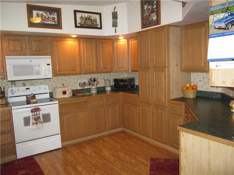 663 North Cottage Road Mercer, PA 16137 - Photo 4 of 19