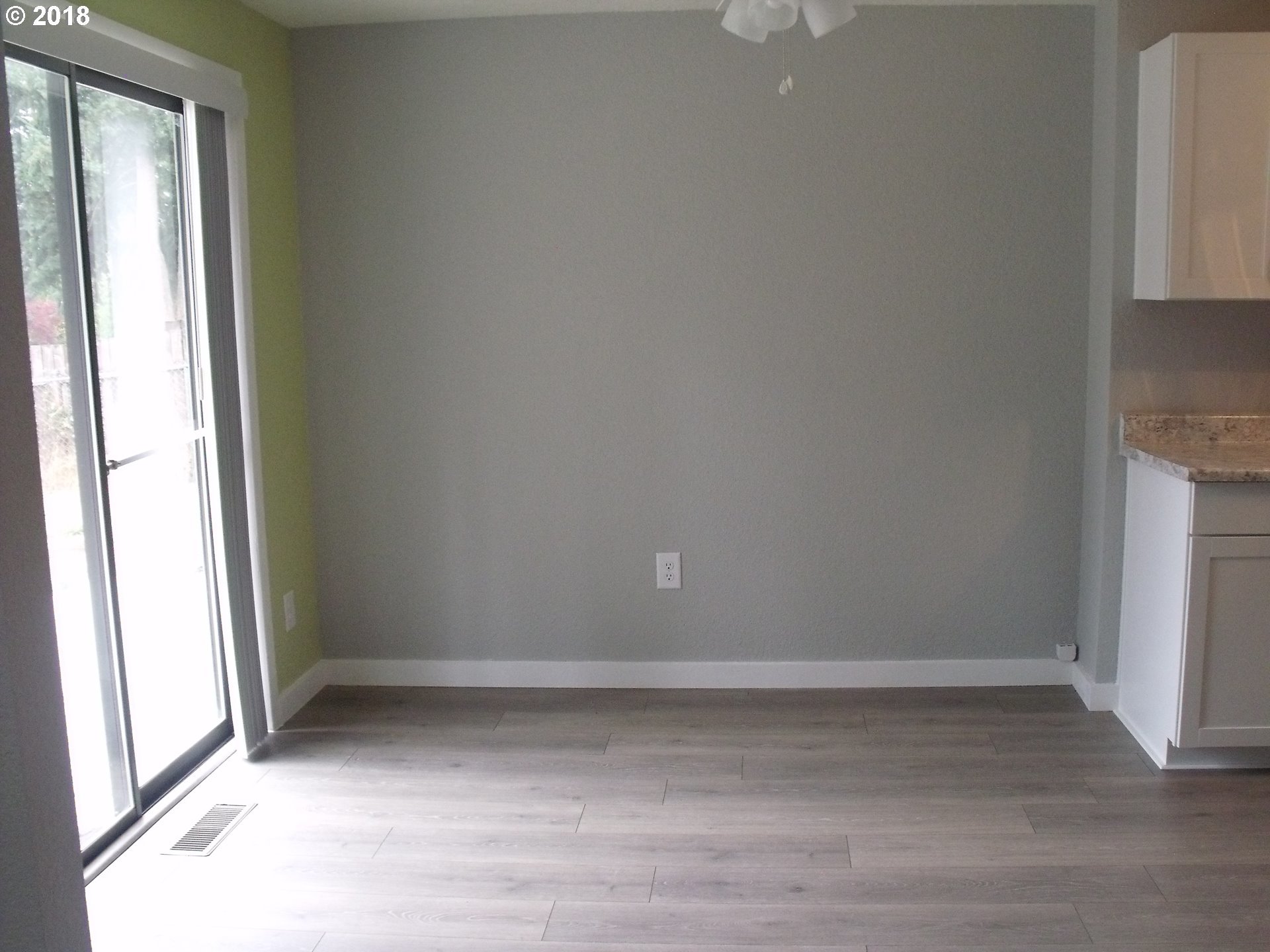 220 South 70th Place Springfield, OR 97478 - Photo 14 of 29